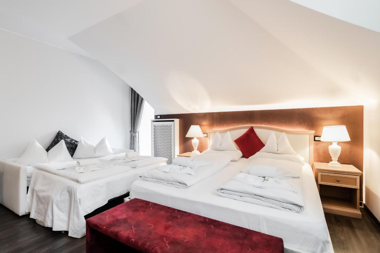 Hotel Villa Groff Ora / Auer Buitenkant foto