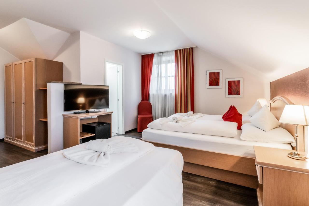 Hotel Villa Groff Ora / Auer Buitenkant foto